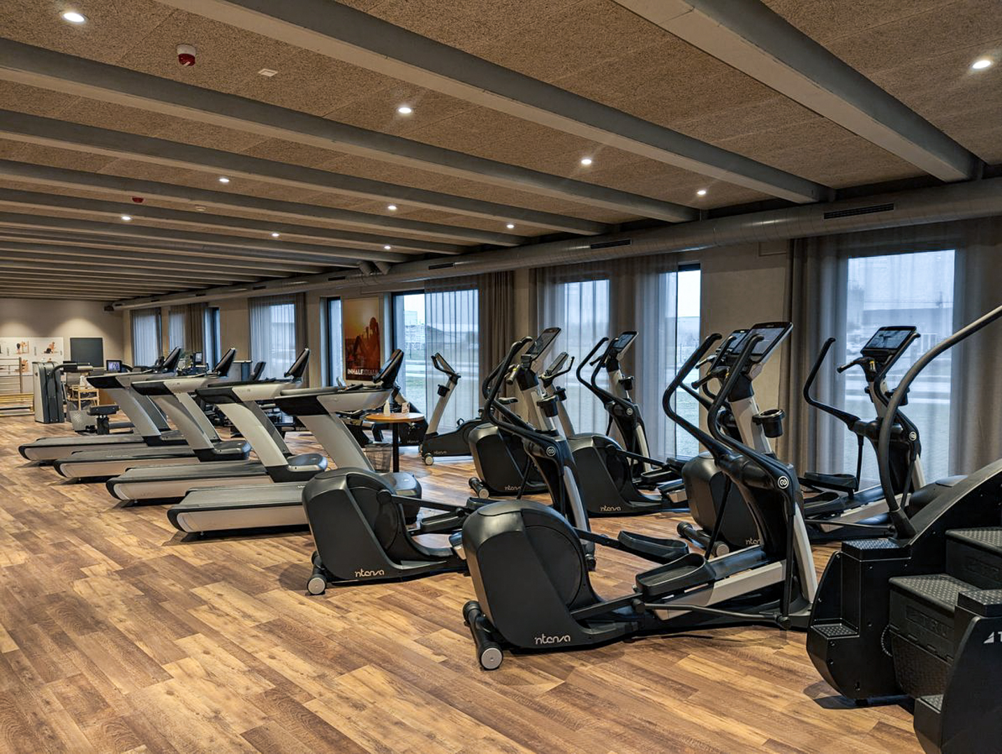 XLNC New Comparison 2025